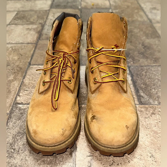 Timberland boot Size 4.5 - Picture 1 of 7